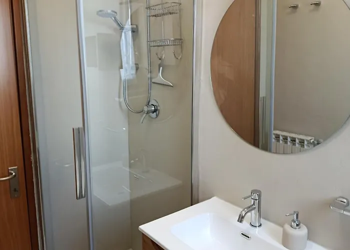 Casa Nel Parco 3 Camere 2 Bagni 6 Ospiti * Luni