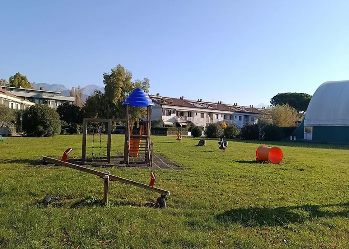 Casa Nel Parco 3 Camere 2 Bagni 6 Ospiti * Luni